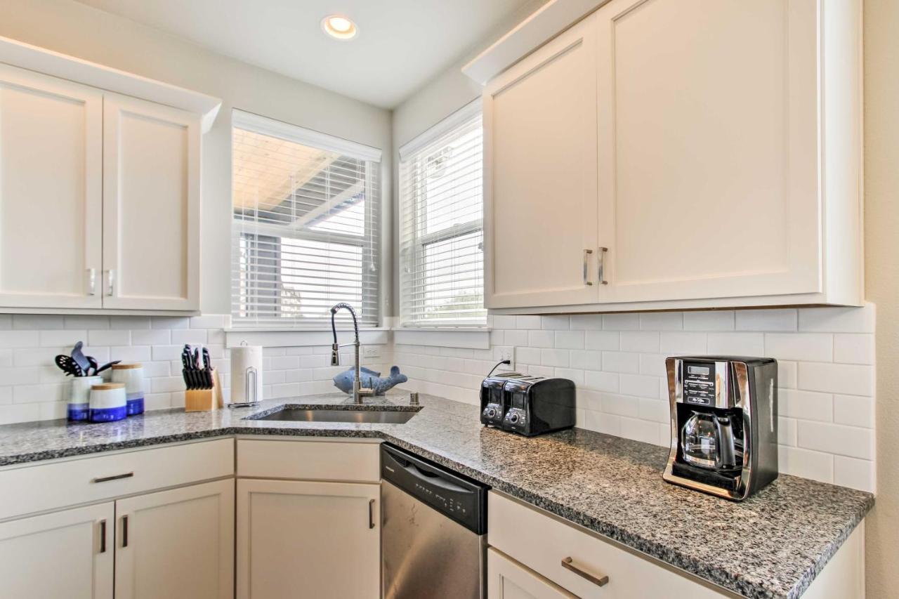 Ocean Shores House With Hot Tub - Walk To Beach エクステリア 写真