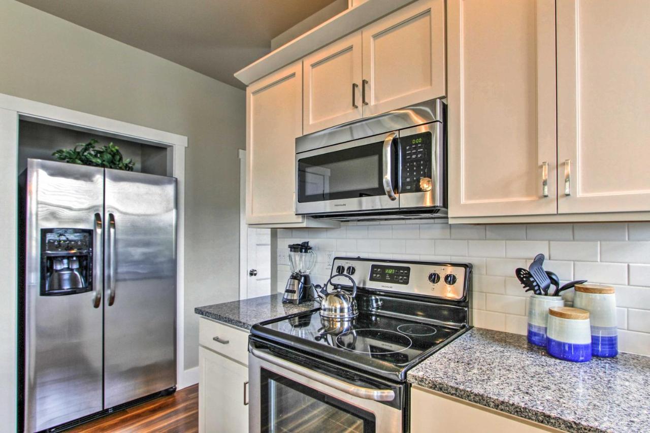 Ocean Shores House With Hot Tub - Walk To Beach エクステリア 写真