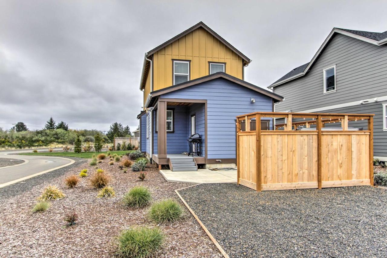 Ocean Shores House With Hot Tub - Walk To Beach エクステリア 写真